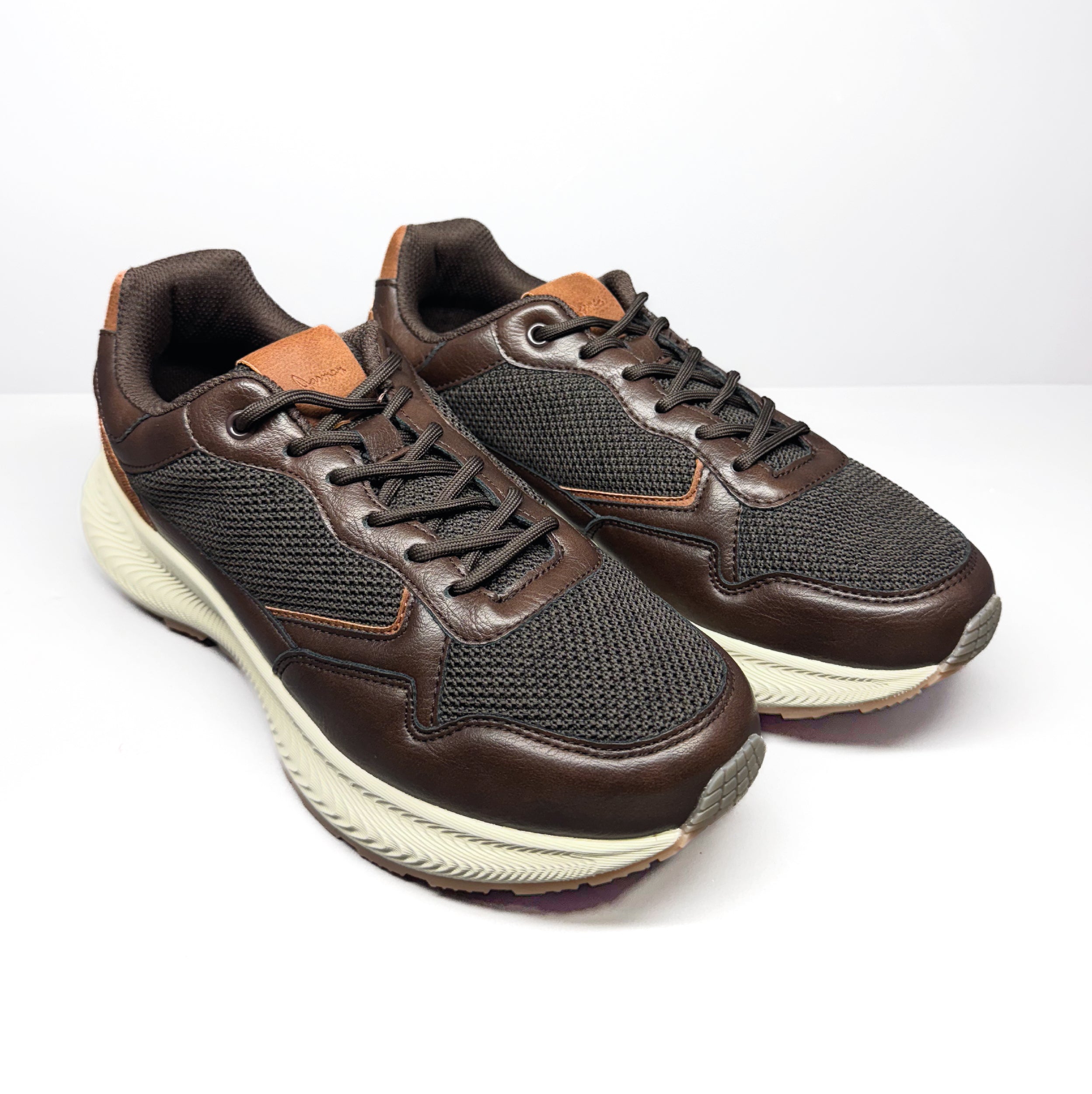 Zapatilla Platte de cuero Color Café – Jarman