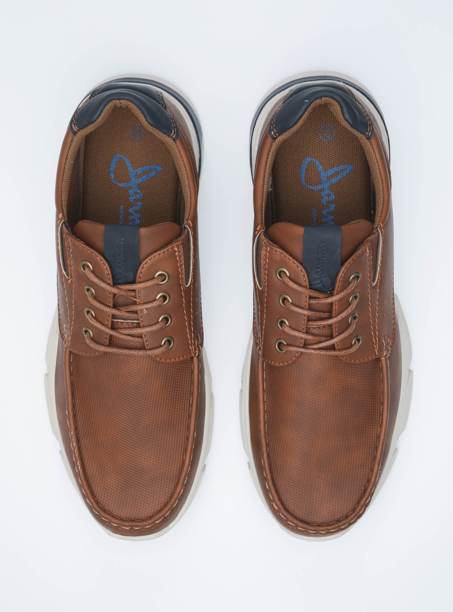 Zapatilla Murray color Camel