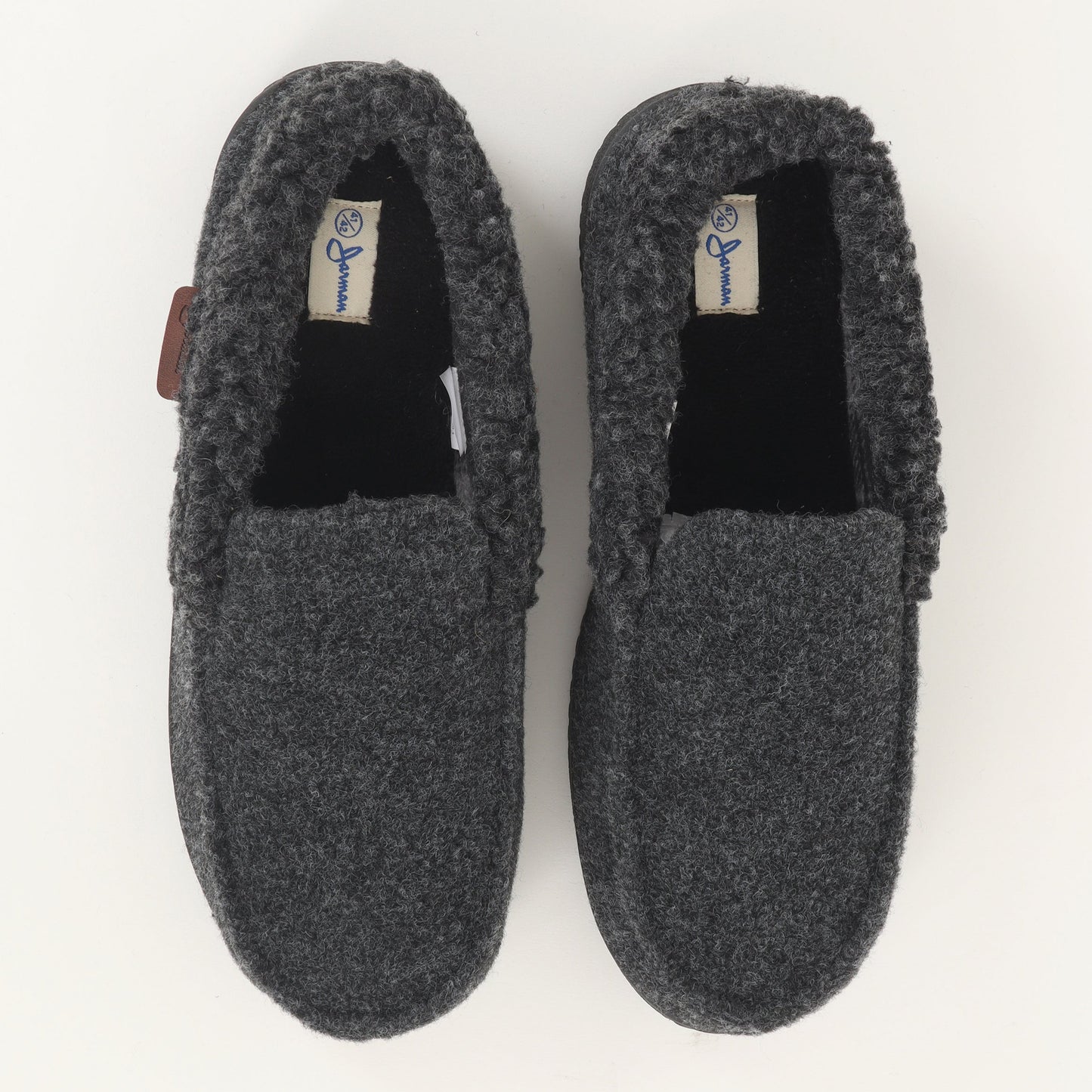Pantufla Travis color Gris Oscuro
