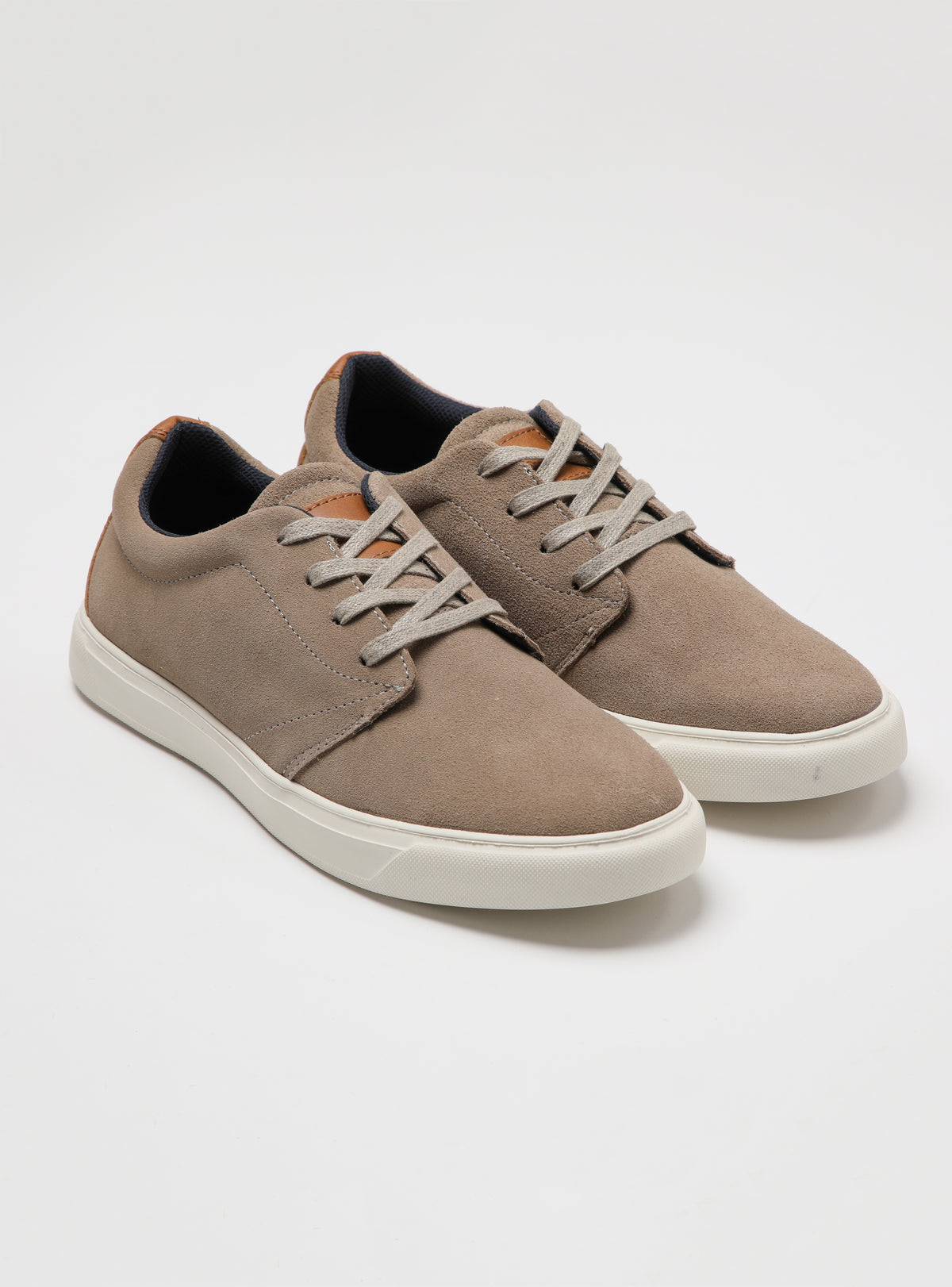 Zapatilla de cuero Seine color beige