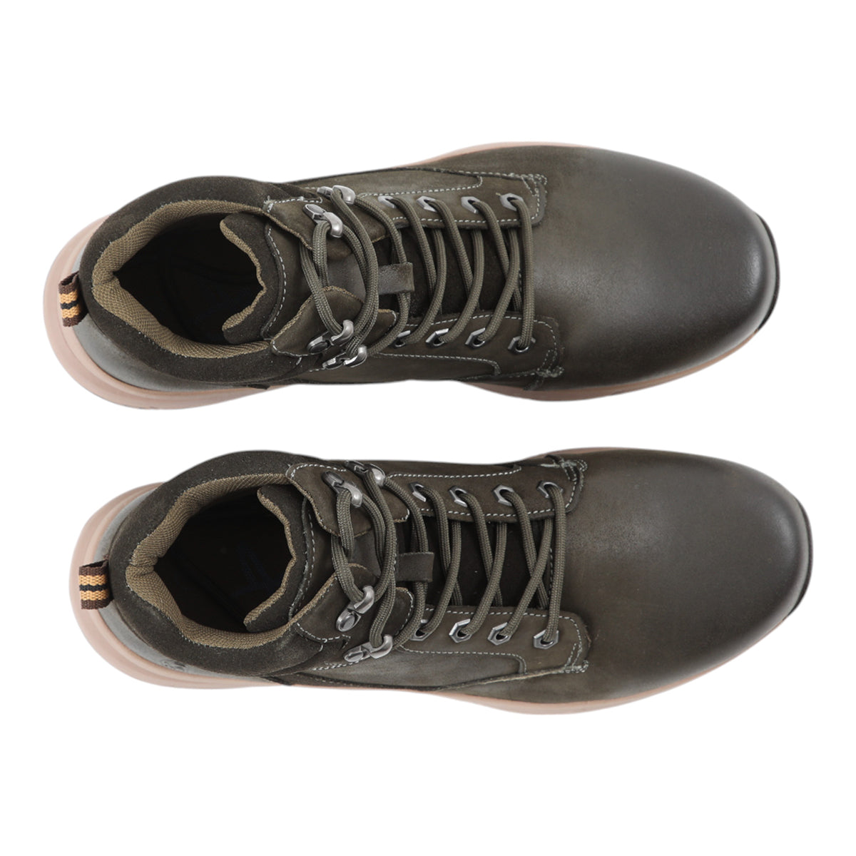 Botin de cuero cafe oscuro para hombre con cordon y suela de goma vista superior