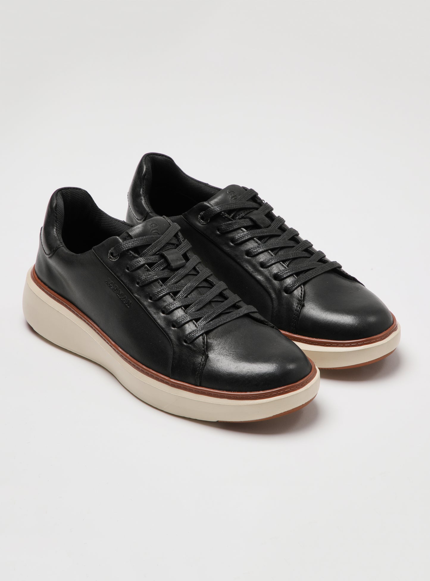 Zapatilla Obi Color Negro