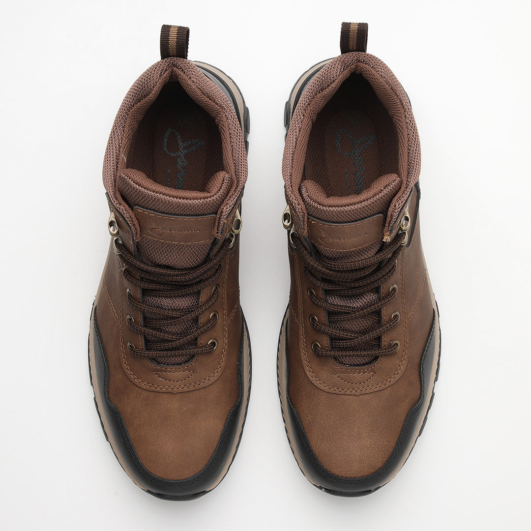 Botin outdoor Caddo cafe claro
