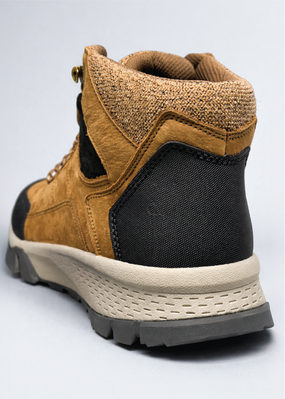 Botin Outdoor Grayson de cuero color amarillo