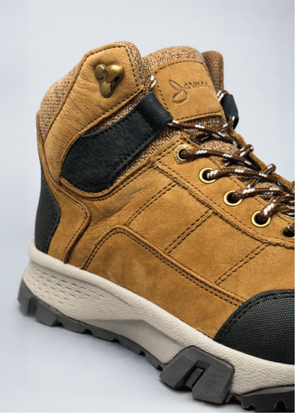 Botin Outdoor Grayson de cuero color amarillo