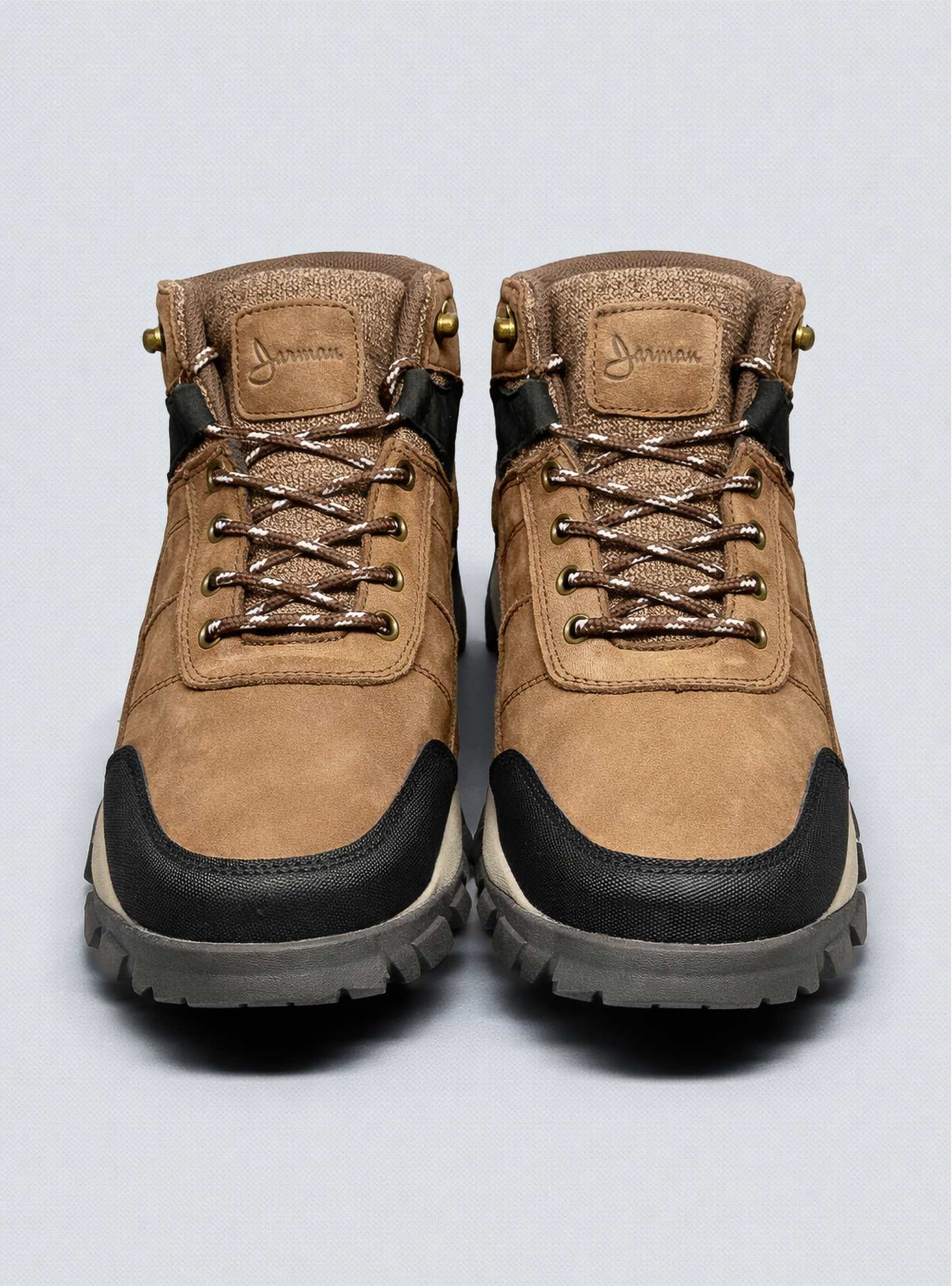 Botin Outdoor Grayson de cuero color café