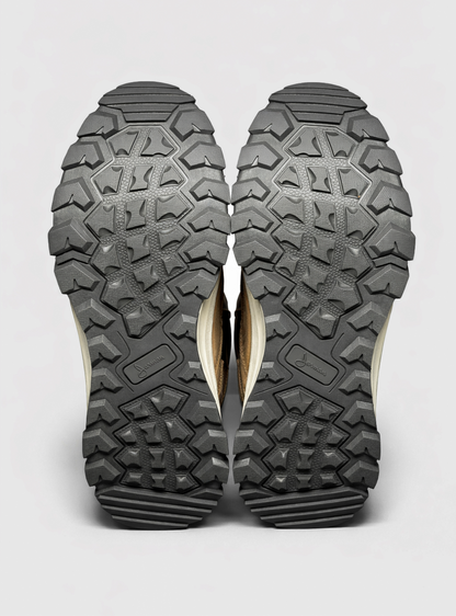 Botin Outdoor Grayson de cuero color café