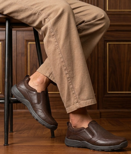 Slip On de cuero Zambeze color café